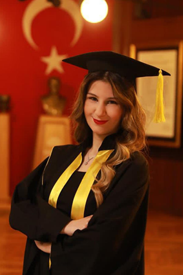 Berat Arzu Ecem Yesevi’22 Harvard’da Kanser Araştırmaları için Destek Çağrısı
